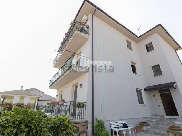 Appartamento in vendita a Ghedi, Brescia