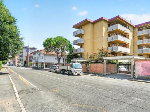 Appartamento in vendita a Cascina Brughetto, Busto Arsizio