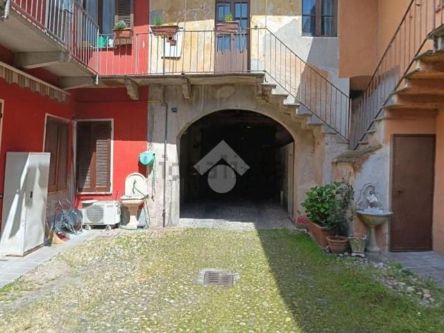 Appartamento in vendita a Robecco Sul Naviglio, Lombardia