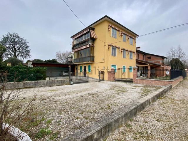 Appartamento in vendita a Bertesinella, Vicenza