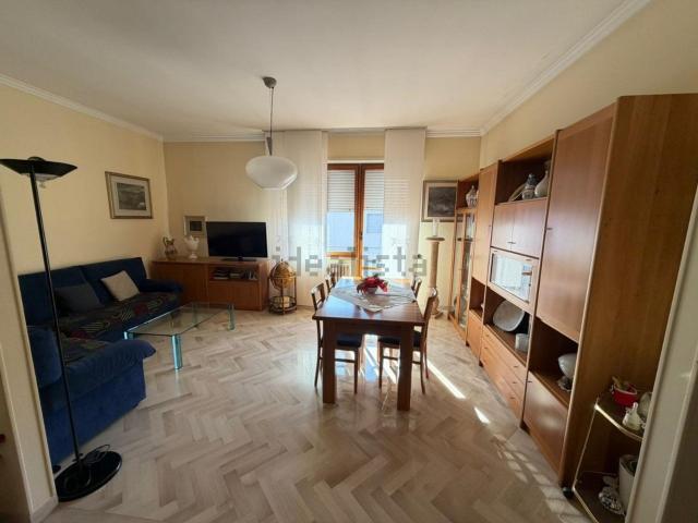 Appartamento in vendita a Villa Fastiggi, Marche