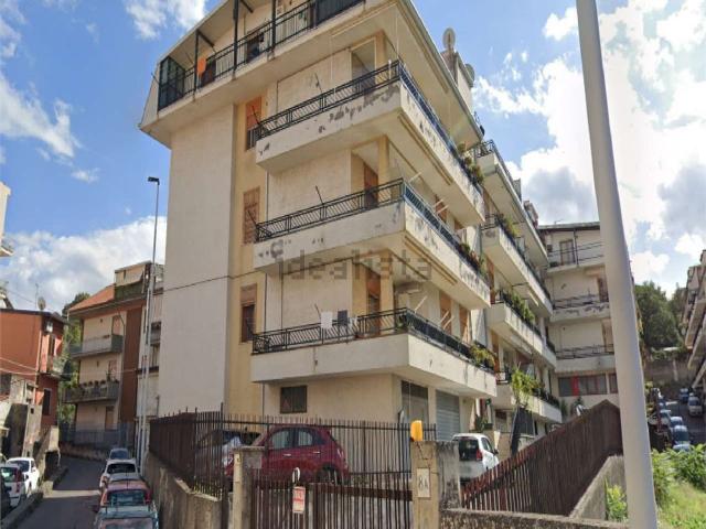 Appartamento in vendita a Bronte, Catania