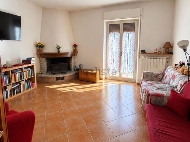 Appartamento in vendita a Gualdo Tadino, Perugia