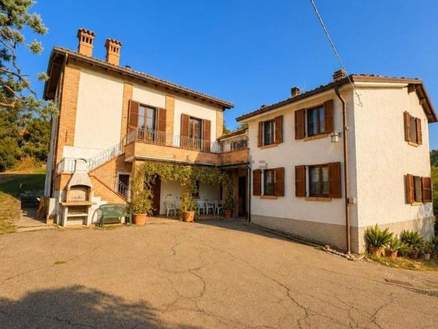Appartamento in vendita a Carano, Baiso