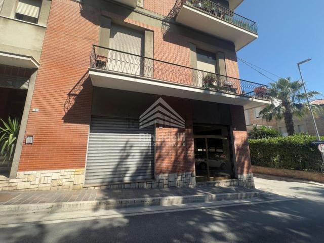 Appartamento in vendita a Centro, Marche