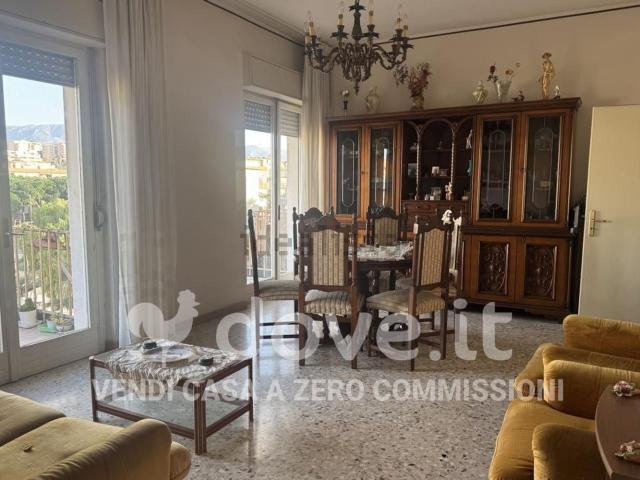 Appartamento in vendita a Calabria, Reggio Calabria
