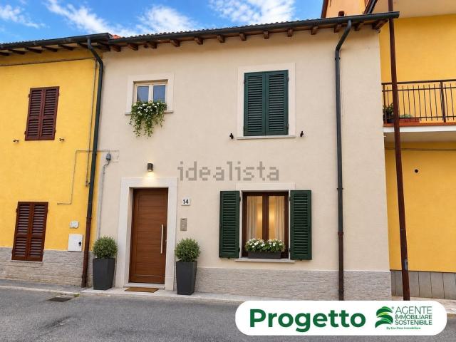Appartamento in vendita a Abbadia San Salvatore, Siena