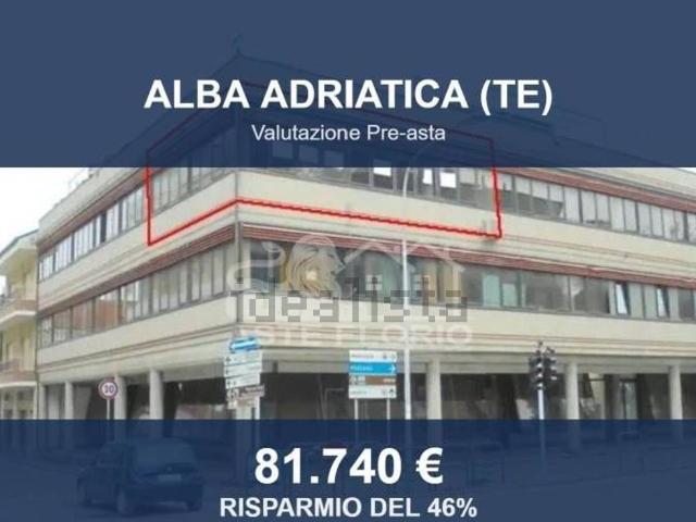 Appartamento in vendita a Unione dei Comuni della Val Vibrata, Alba Adriatica
