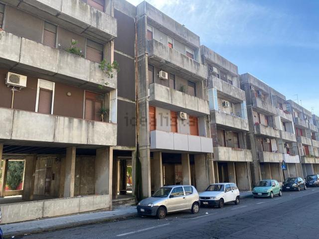 Appartamento in vendita a Villaggio Sant'Agata, Catania