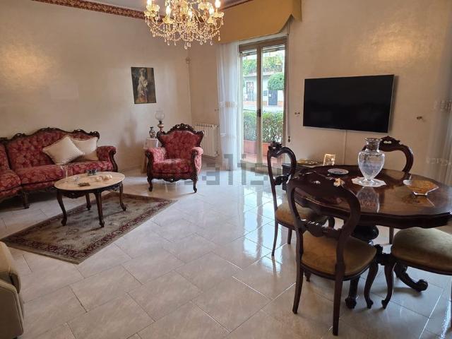 Appartamento in vendita a Riposto, Catania