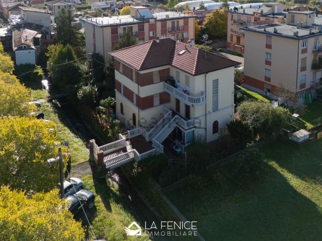 Appartamento in vendita a Sarzana, Liguria