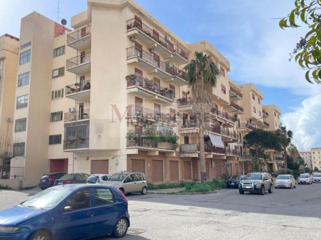 Appartamento in vendita a Calabria, Reggio Calabria