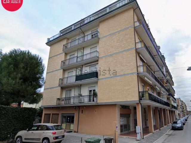 Appartamento in vendita a Faleriense, Marche