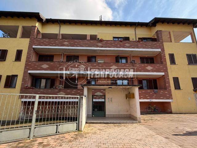 Appartamento in vendita a Dorno, Lombardia