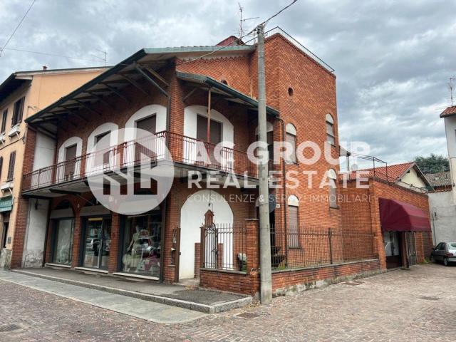 Appartamento in vendita a Solaro, Lombardia
