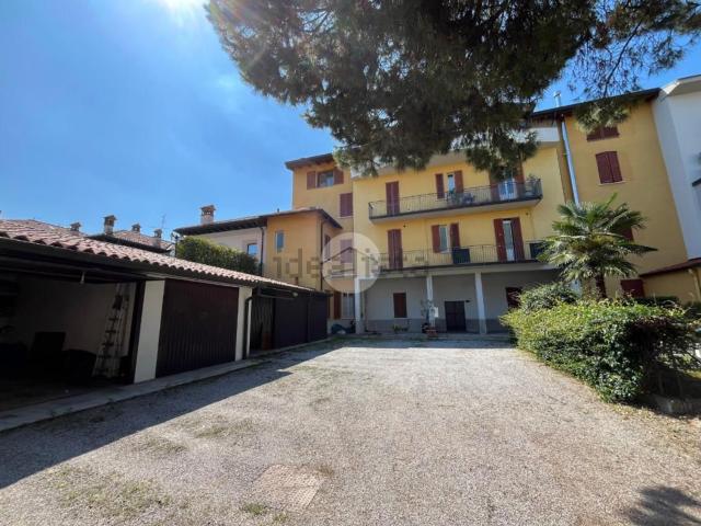 Appartamento in vendita a Agliate, Carate Brianza