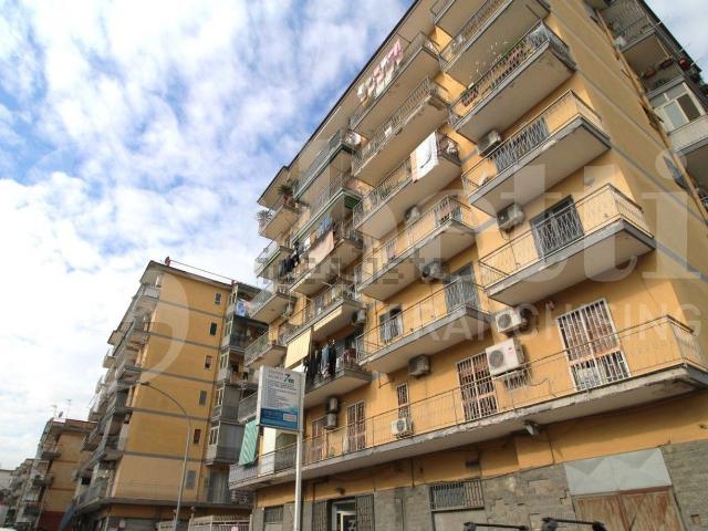 Appartamento in vendita a Arzano, Campania