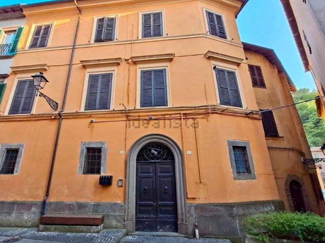 Appartamento in vendita a Canepina, Lazio