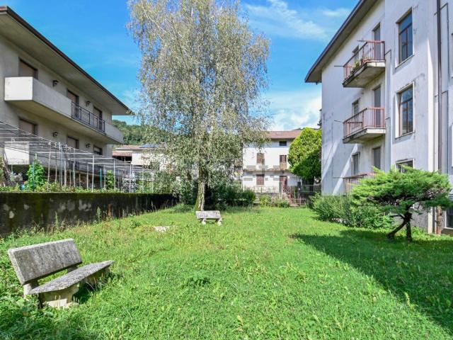 Appartamento in vendita a Casnigo, Lombardia