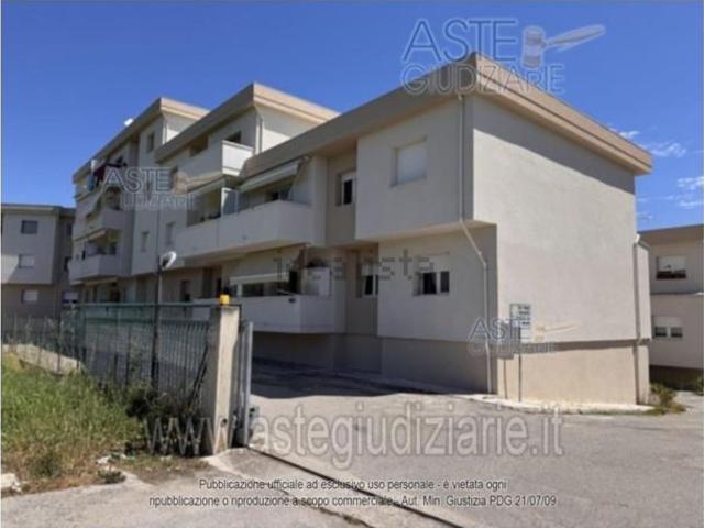 Appartamento in vendita a Nereto, Teramo