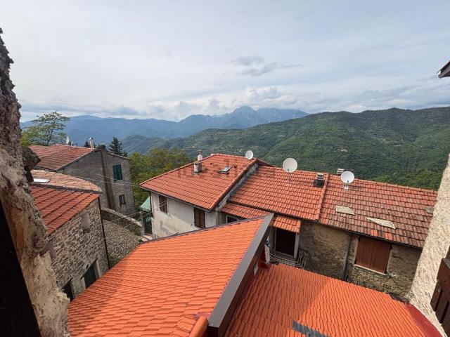 Appartamento in vendita a Bajardo, Provincia di Imperia