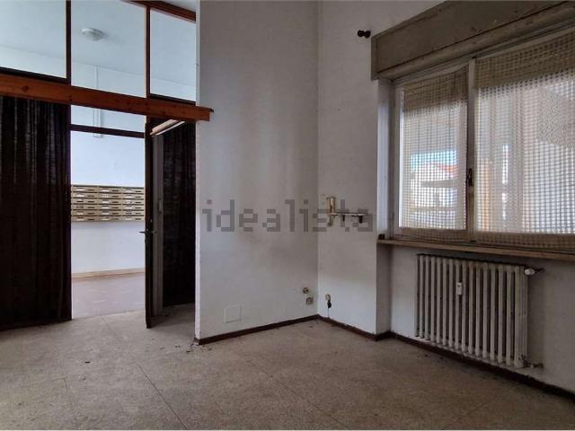 Appartamento in vendita a Borgomanero, Novara