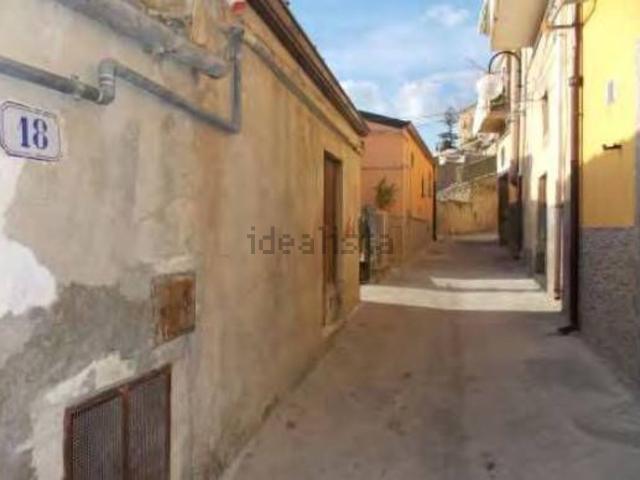 Appartamento in vendita a Leonforte, Enna