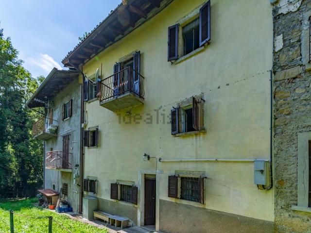 Appartamento in vendita a Comunità Montana della Valle Brembana, Val Brembilla
