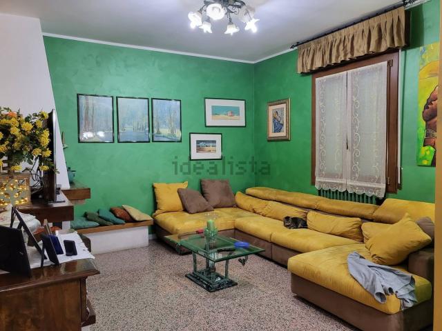Appartamento in vendita a Unione dei comuni del Distretto Ceramico, Sassuolo