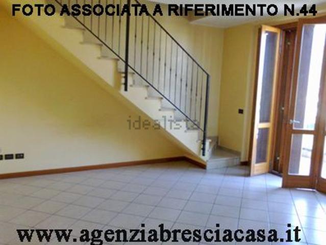 Appartamento in vendita a Villaggio Famiglia, Rovato