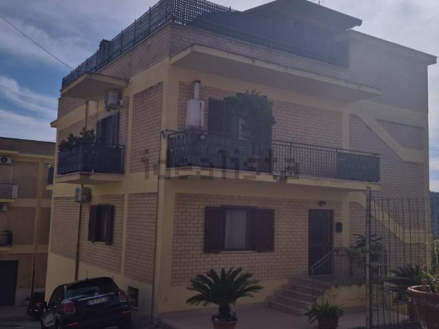 Appartamento in vendita a Priverno, Lazio