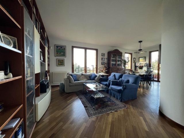 Appartamento in vendita a Bagnola, Lerici