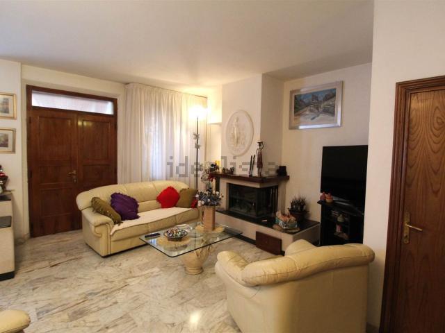 Appartamento in vendita a La Badia, Colle Di Val D'elsa