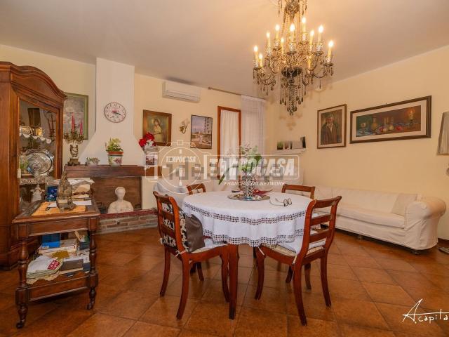 Appartamento in vendita a Monticelli, Quattro Castella
