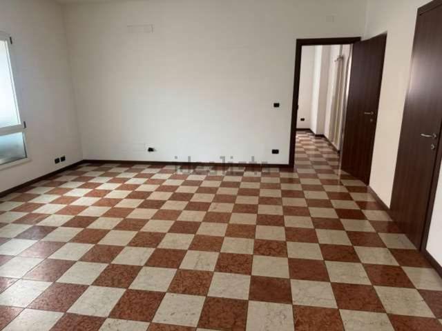 Appartamento in vendita a Ovest, Brenzone