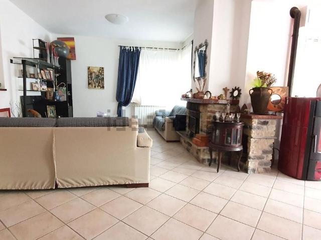 Appartamento in vendita a Campo del Vescovo, Rocchetta di Vara