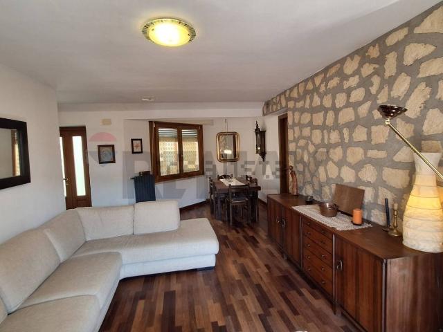 Appartamento in vendita a Solto Collina, Lombardia