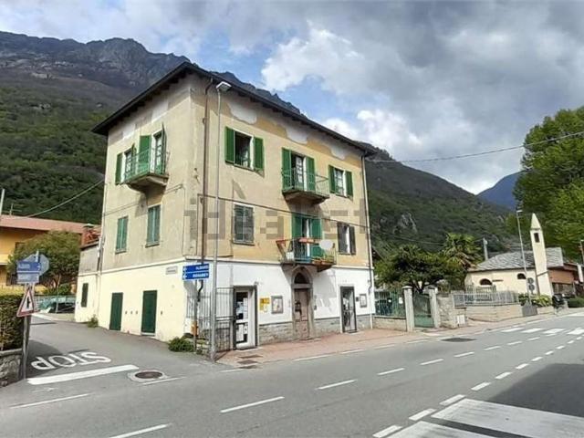 Appartamento in vendita a Donnas, Aosta