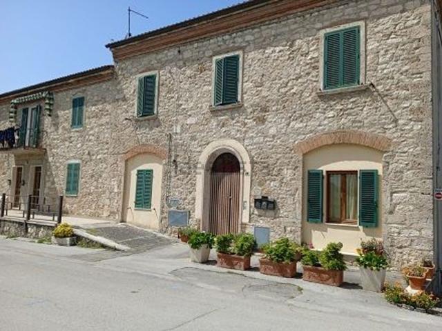 Appartamento in vendita a Asciano Scalo, Asciano
