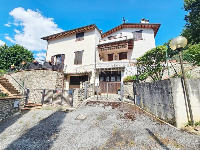 Appartamento in vendita a Pietralunga, Umbria
