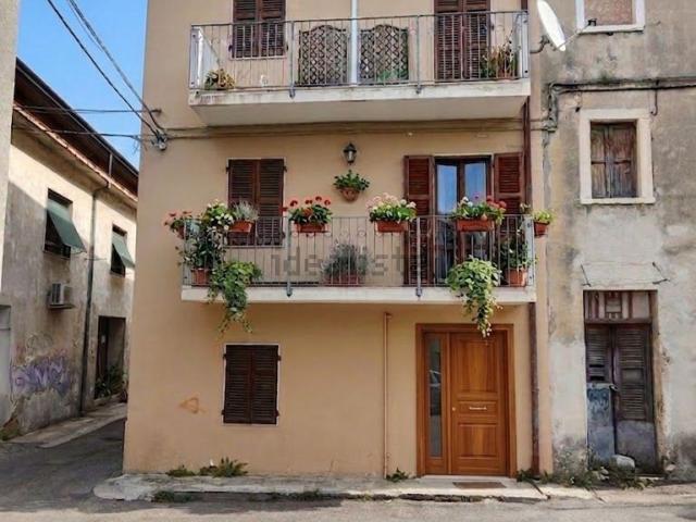 Appartamento in vendita a Carrara, Toscana