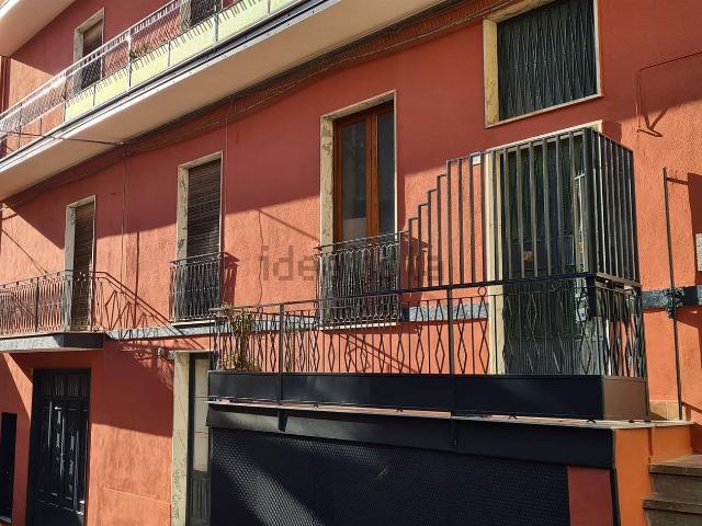 Appartamento in vendita a Paternò, Sicilia