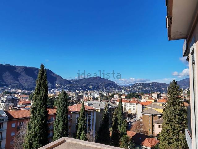 Appartamento in vendita a Como, Lombardia