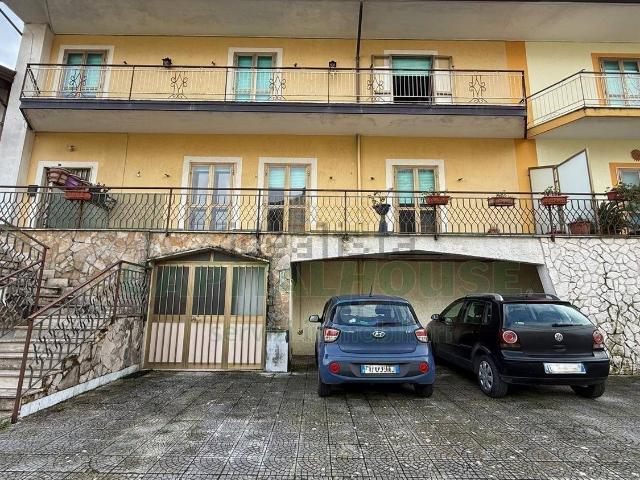 Attico in vendita a Contrada, Campania