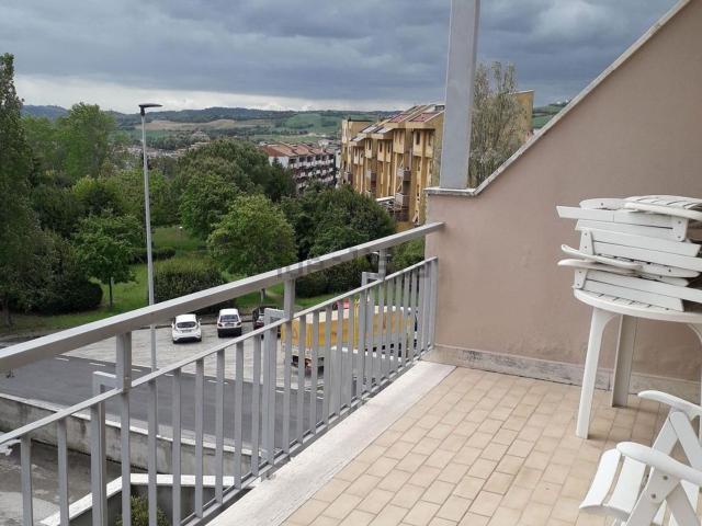 Appartamento in vendita a Brecce Bianche, Marche