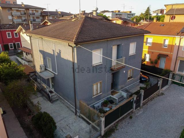 Appartamento in vendita a Sud-Ovest, Brenzone