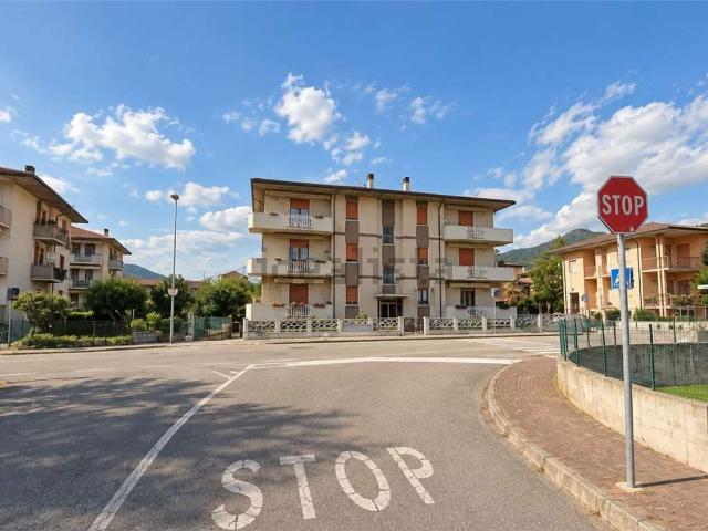 Appartamento in vendita a Montecchia di Crosara, Verona