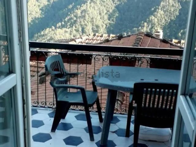 Appartamento in vendita a Follo, Liguria