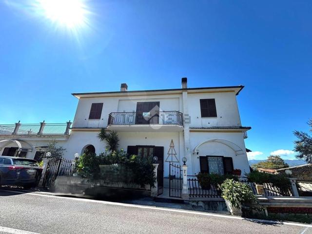 Appartamento in vendita a Montore, Roma Capitale