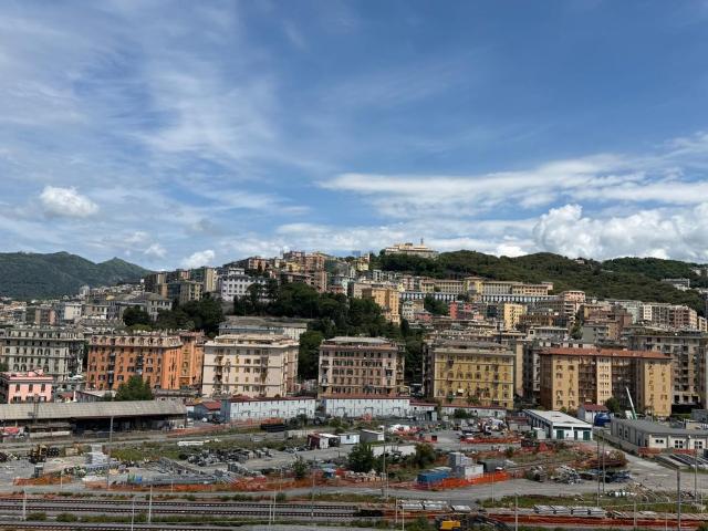Appartamento in vendita a Medio Levante, Serra Riccò